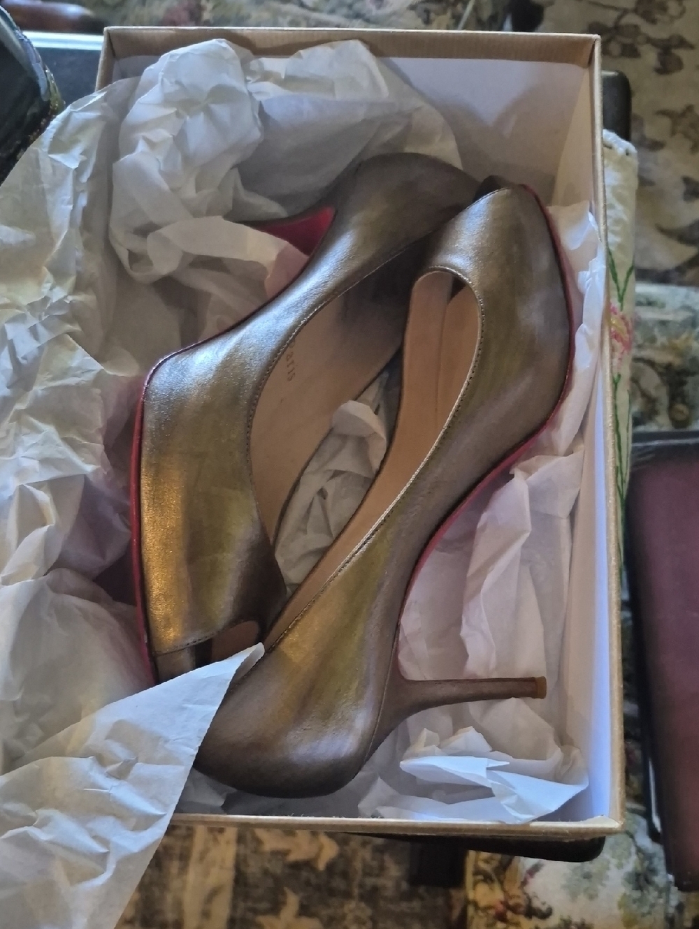 Christian Louboutin Mater Claude Bronzo 85 Calf Peep-Toe Heels Sz 38.